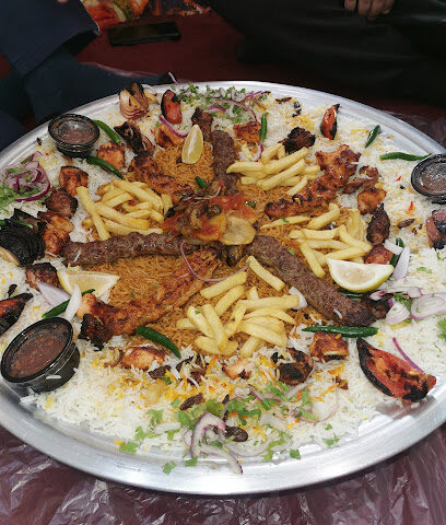 مطعم الفاخر - مدينة الملك خالد العسكرية - +966 50 318 9850