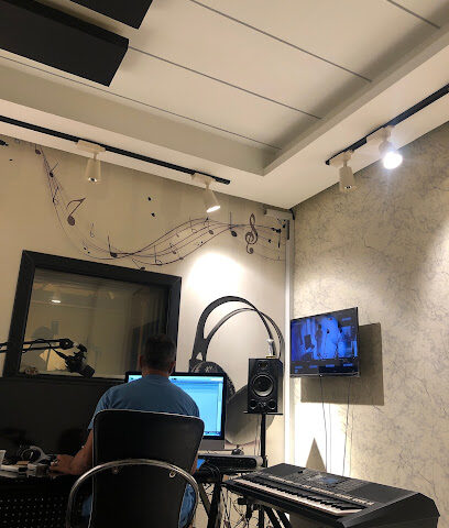 Studio Media الوصول إلى إنتاج الصوت والفيديو - الرياض -