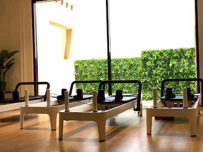 استوديو اللياقة البدنية بوتيك La.barre للسيدات - الرياض - +966 50 567 9838
