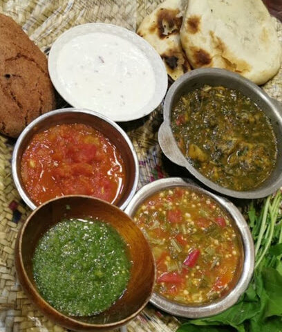 مطعم لمسة صبايا للأكلات الشعبية - الحق - +966 50 352 8752