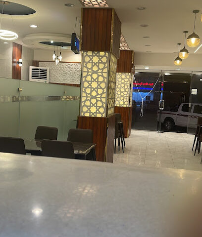 مطعم الحرمين - المجاردة - +966 55 281 7105