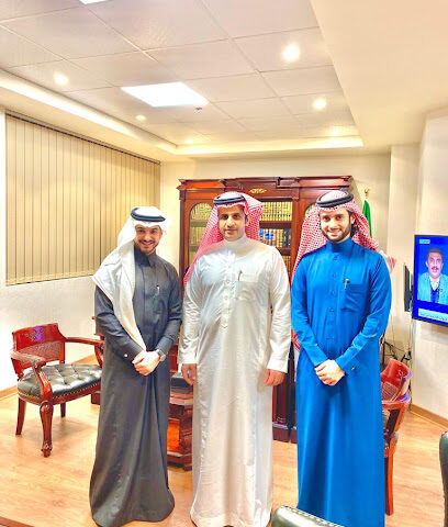 مركز القانون والمحامون محامون ومستشارون قانونيون - الخبر - +966 55 580 5520