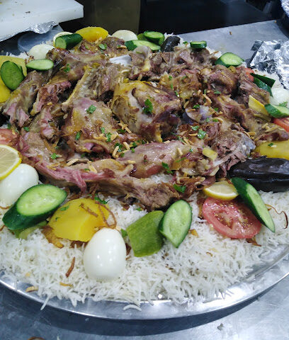مطعم القرية التراثية - تبوك -