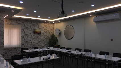 استوديو مطلق النار - القطيف - +966 59 856 6251