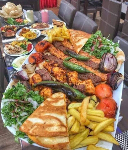 مطعم العمري - بيشة - +966 17 622 7771
