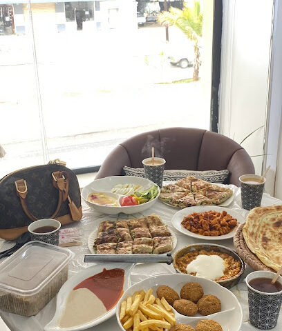 ريزا ولاونج - المجاردة - +966 55 236 1926