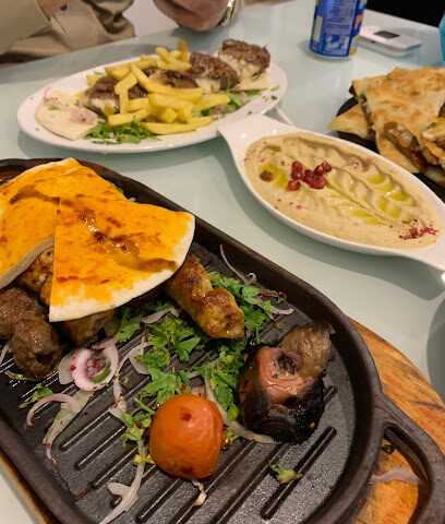 مطعم وكافيه عروس الشام - بريدة - +966 50 579 3344